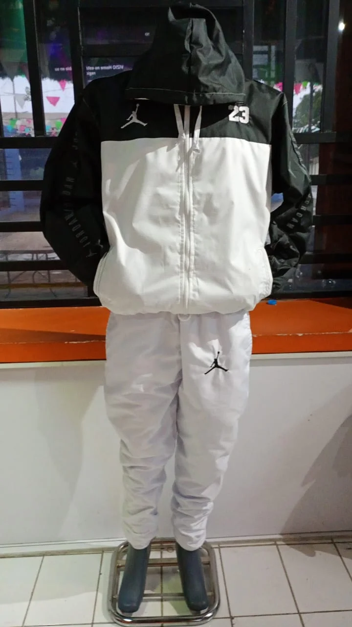 CONJUNTO DEPORTIVO JORDAN 23