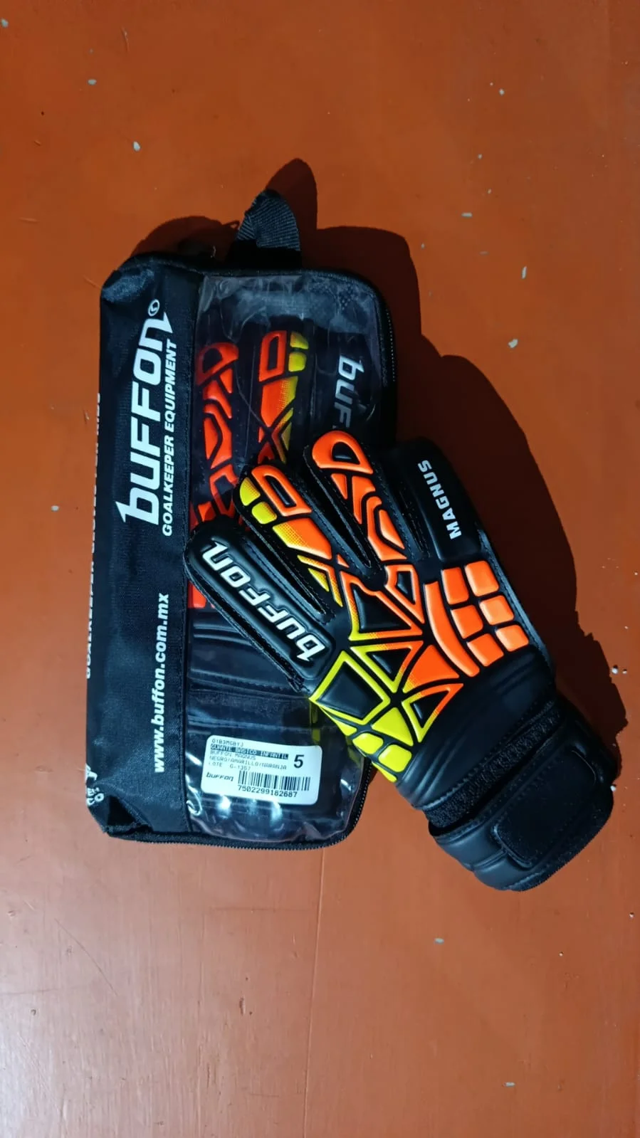 Guantes de Portero Buffon Magnus Neon