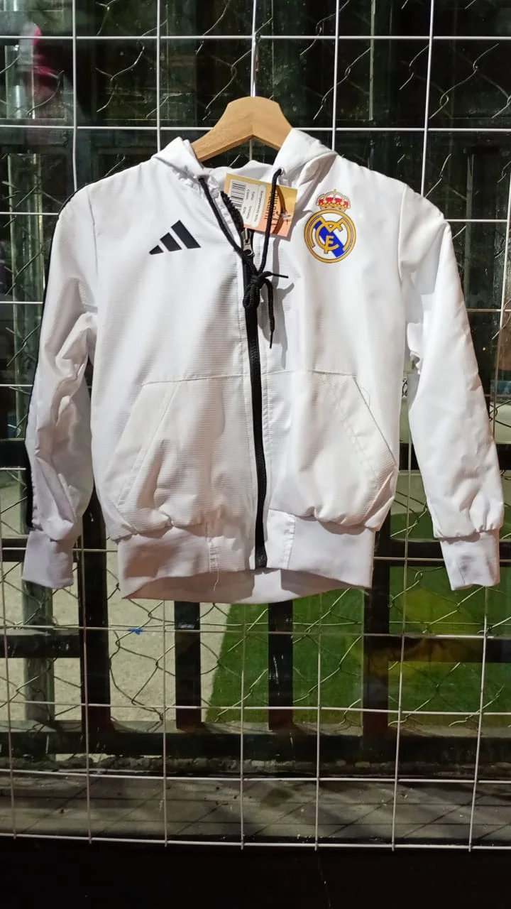 CHAMARRA ROMPEVIENTOS REAL MADRID NIÑO
