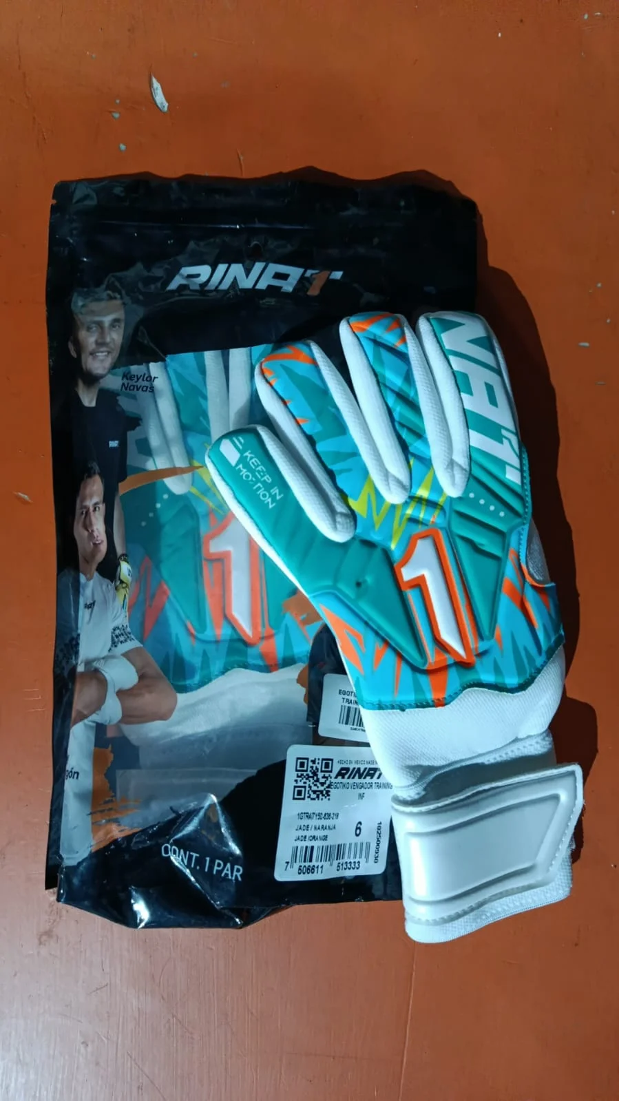 GUANTES DE PORTERO RINAT NRG JADE ORANGE