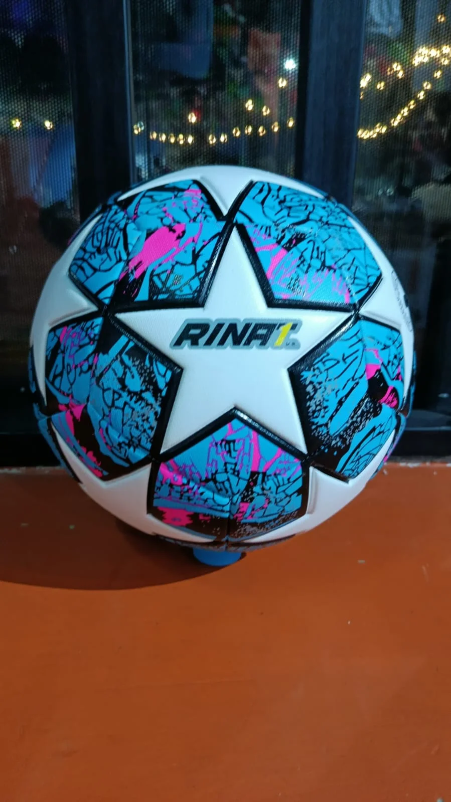 BALÓN DE FÚTBOL RINAT ESTRELLA AZUL/ROSA
